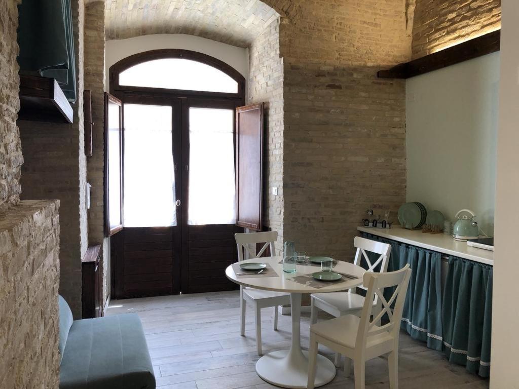 Le Volte Nel Borgo Termoli Exterior foto